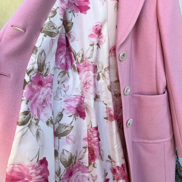 Banana Republic Vintage Pink Trench Coat - Picture 2 of 10